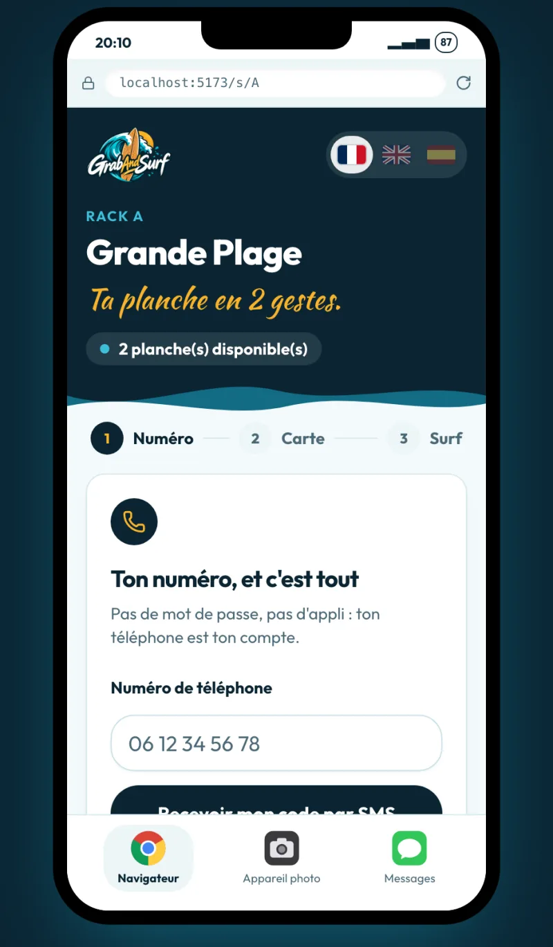 Parcours client de Grab&Surf sur téléphone : page du rack A, Grande Plage, avec l'inscription par numéro